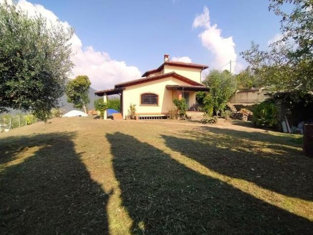 Villa in vendita a San Carlo Massa 180 mq Rif: 1209318