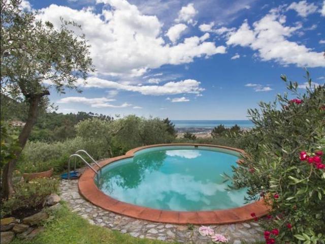 Villa in vendita a San Carlo Massa 243 mq Rif: 1412020