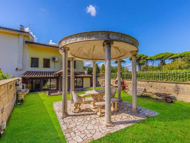 Villa in vendita a San Cesareo RM
