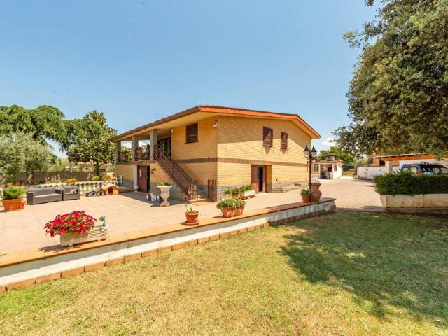 Villa in vendita a San Cesareo RM