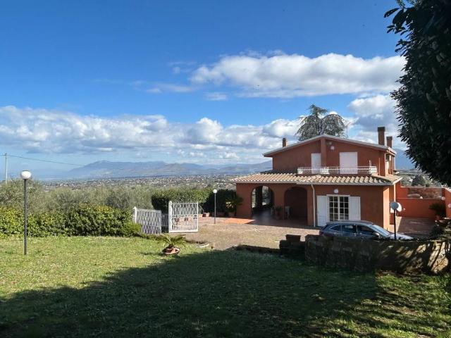Villa in vendita a San Cesareo RM