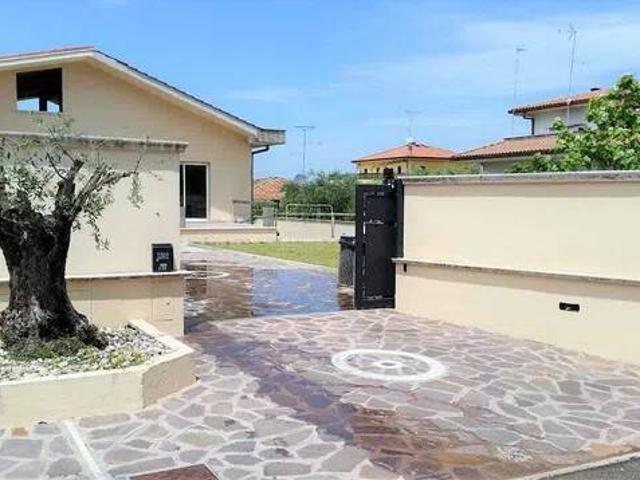 Villa in vendita a San Cesareo RM