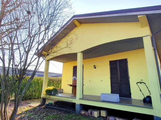Villa in vendita a San Colombano al Lambro MI