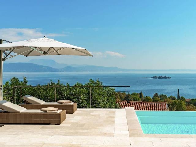 Villa in vendita a San Felice del Benaco BS