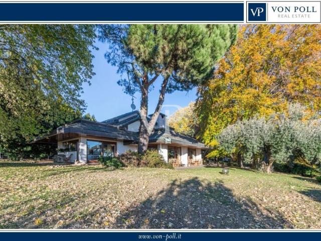 Villa in vendita a San Fermo della Battaglia CO