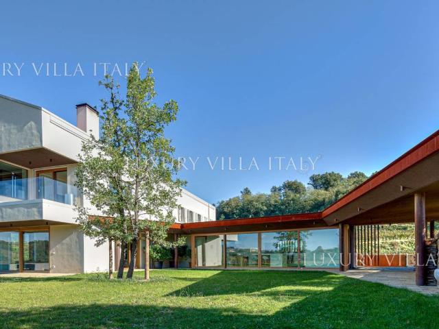 Villa in vendita a San Floriano del Collio GO