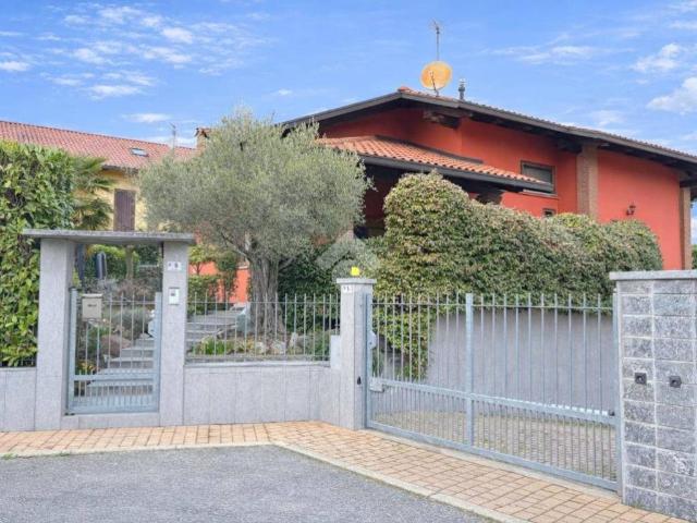 Villa in vendita a San Francesco al Campo TO