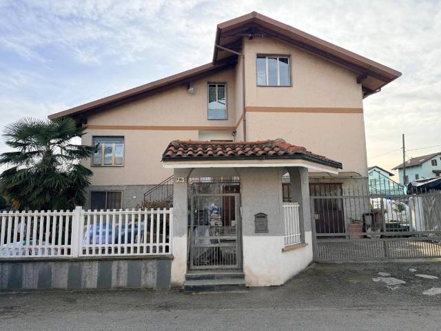 Villa in vendita a San Francesco al Campo TO