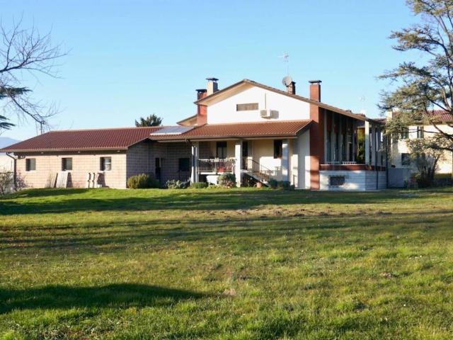 Villa in vendita a San Giorgio della Richinvelda PN