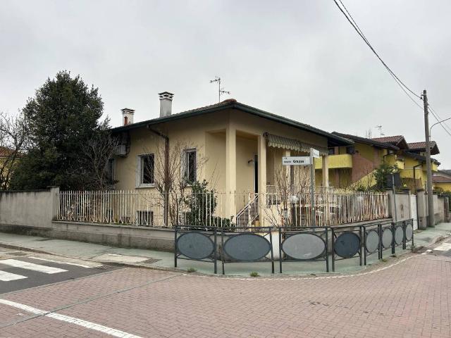 Villa in vendita a San Giorgio Su Legnano MI