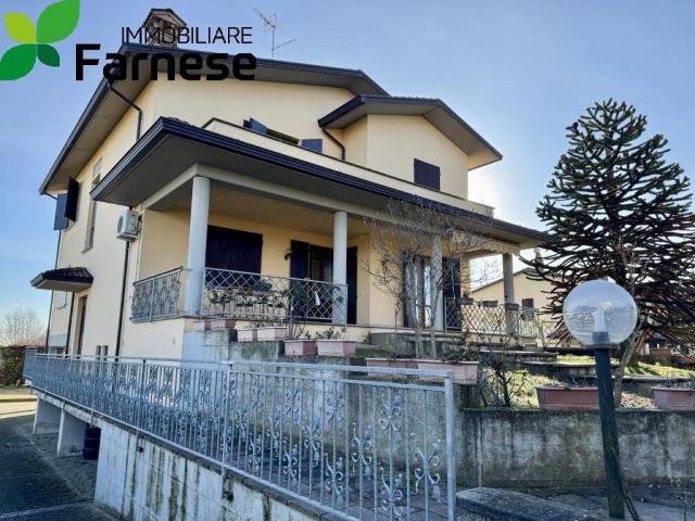 Villa in vendita a San Giorgio Piacentino PC