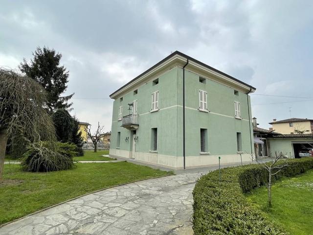 Villa in vendita a San Giovanni in Croce CR