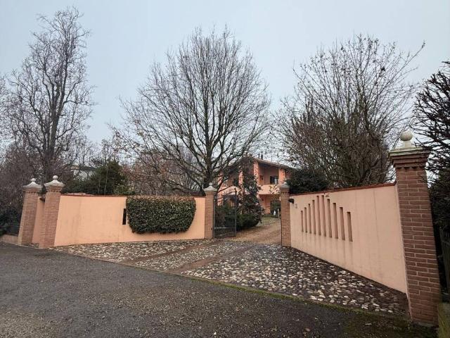 Villa in vendita a San Giovanni in Persiceto BO