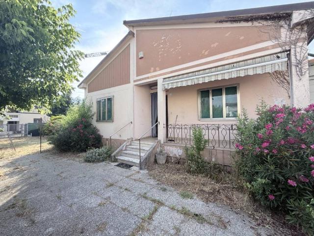 Villa in vendita a San Giovanni Lupatoto VR