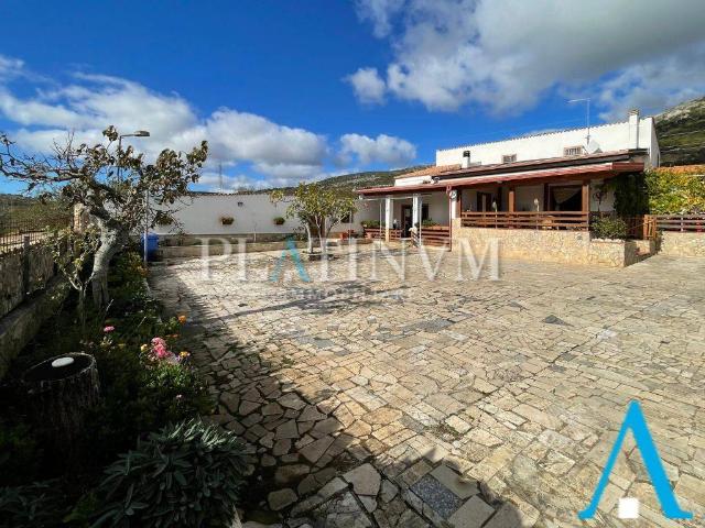 Villa in vendita a San Giovanni Rotondo FG