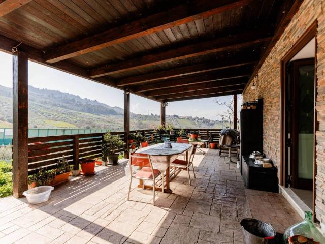 Villa in vendita a San Giovanni Teatino CH