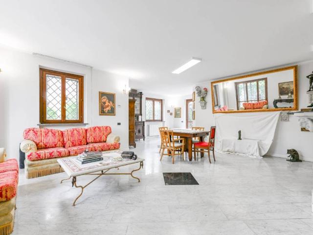 Villa in vendita a San Giuliano Milanese MI