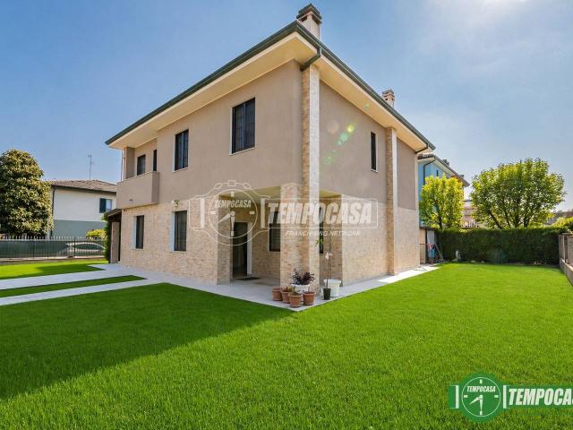 Villa in vendita a San Giuliano Milanese