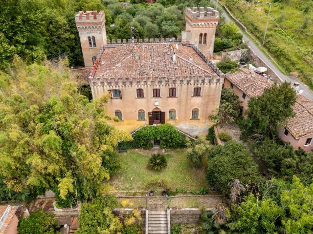Villa in vendita a San Giuliano Terme PI