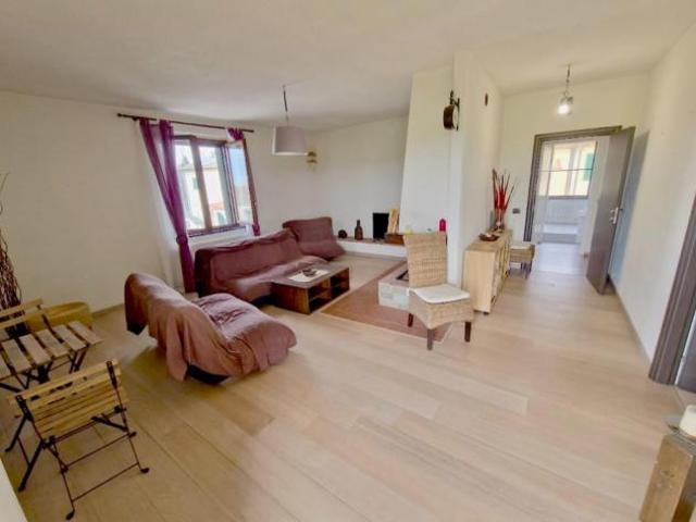 Villa in vendita a San Giuliano Terme 260 mq Rif: 1388290