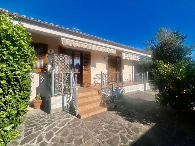 Villa in vendita a San Giuliano Terme