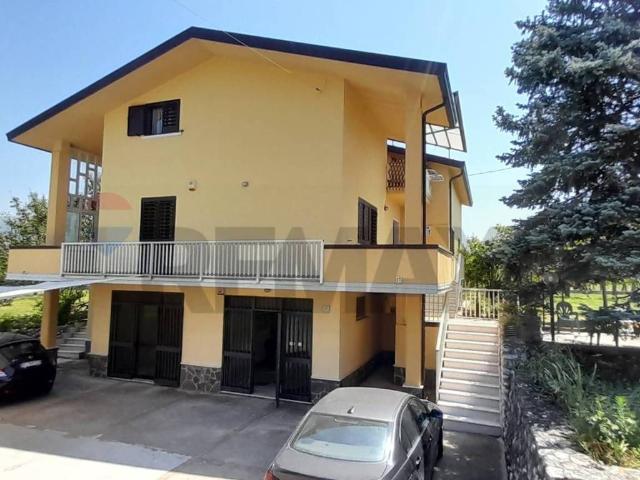 Villa in vendita a San Lorenzello BN