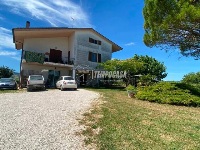 Villa in vendita a San Paolo di Jesi AN
