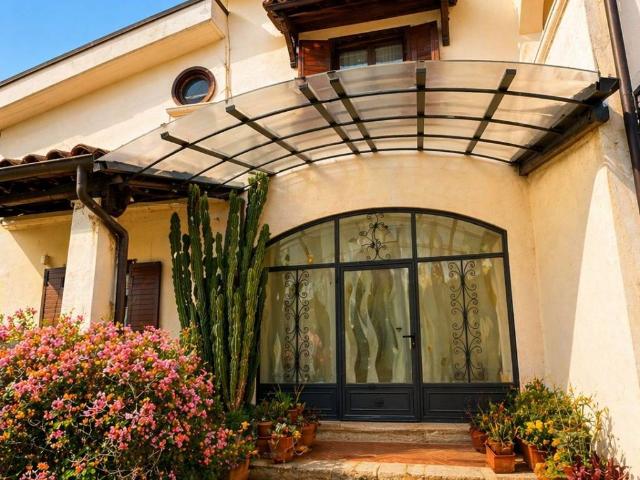 Villa in vendita a San Potito Ultra AV