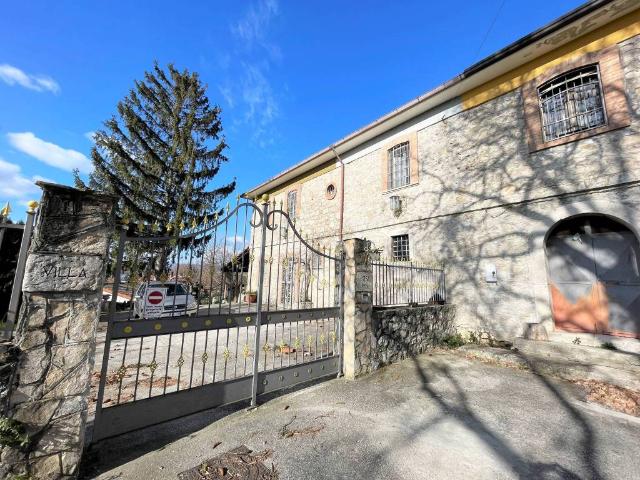 Villa in vendita a San Potito Ultra AV