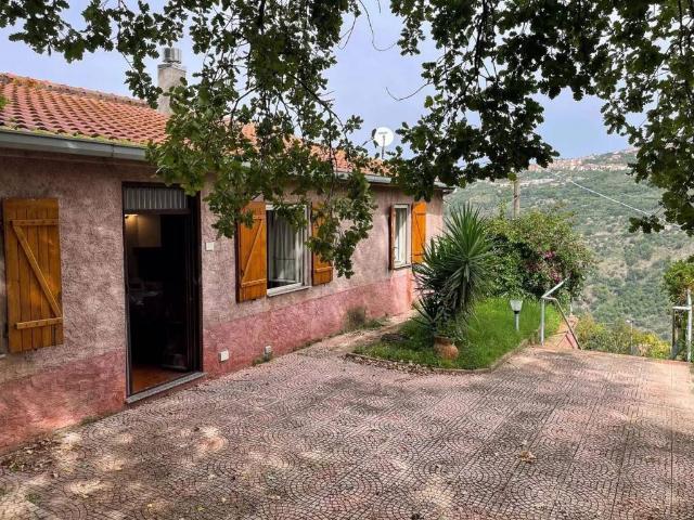 Villa in vendita a San Salvatore di Fitalia ME
