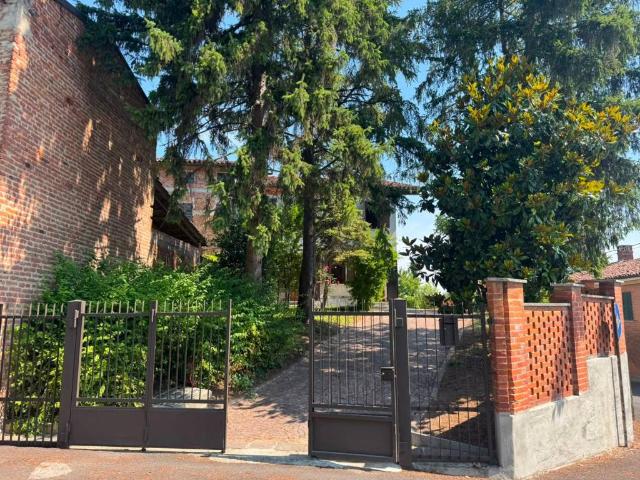 Villa in vendita a San Salvatore Monferrato AL