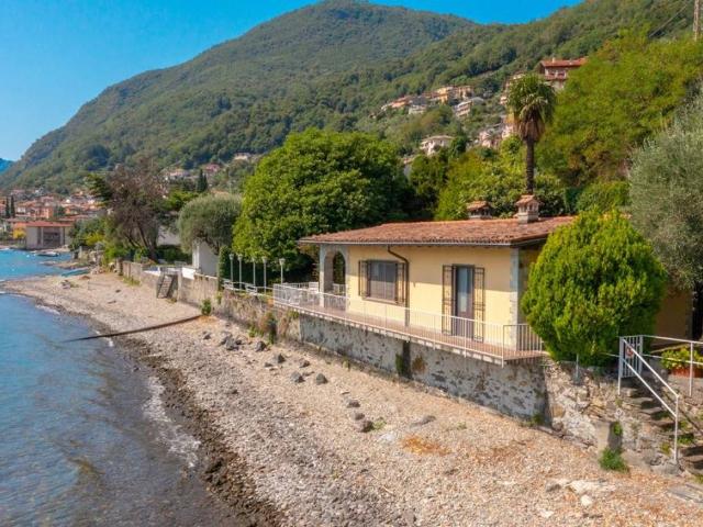 Villa in vendita a San Siro CO