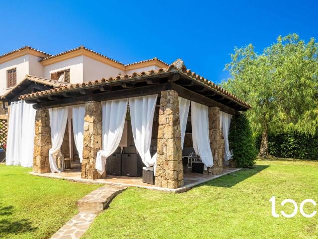 Villa in vendita a San Teodoro