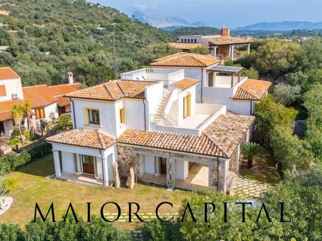 Villa in vendita a San Teodoro