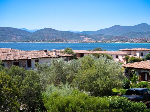 Villa in vendita a San Teodoro OT