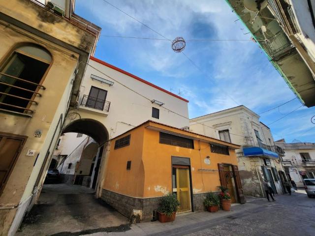 Villa in vendita a San Valentino Torio SA
