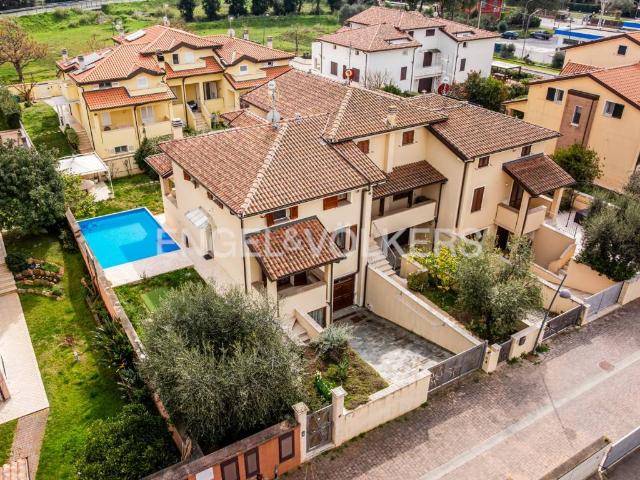 Villa in vendita a San Vincenzo LI