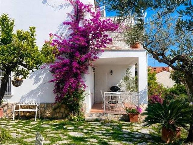 Villa in vendita a San Vito Chietino CH