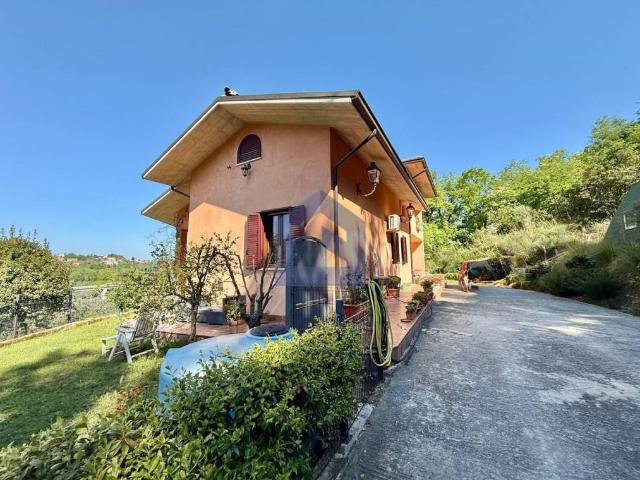 Villa in vendita a San Vito Chietino CH