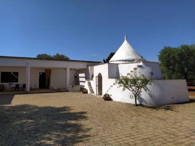 Villa in vendita a San Vito dei Normanni BR
