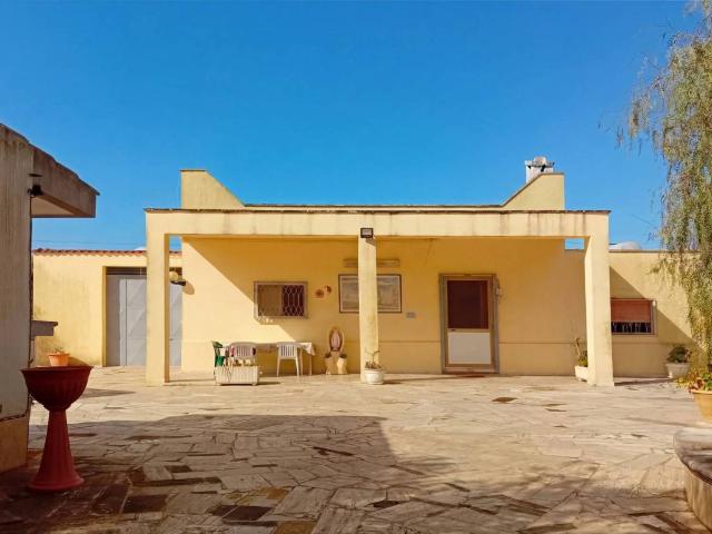 Villa in vendita a San Vito dei Normanni BR