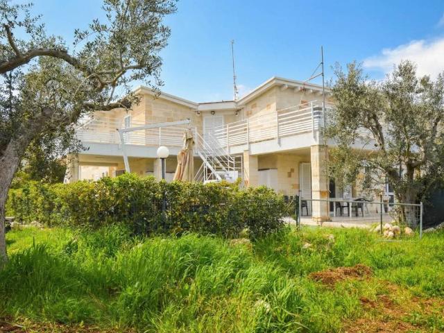 Villa in vendita a San Vito dei Normanni BR