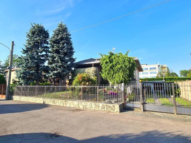 Villa in vendita a San Vittore Olona MI