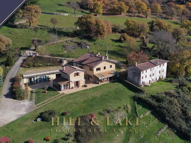 Villa in vendita a San Zeno di Montagna VR
