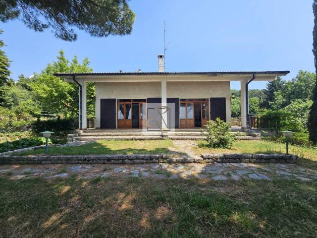 Villa in vendita a San Zeno di Montagna VR