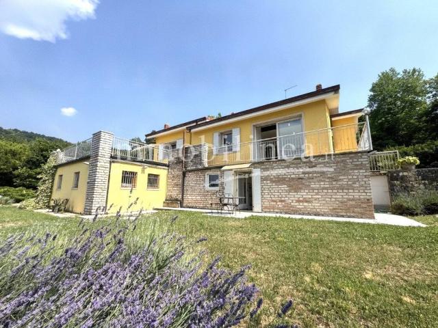 Villa in vendita a San Zeno di Montagna VR