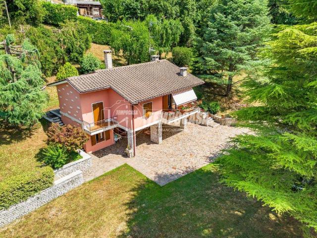 Villa in vendita a San Zeno di Montagna VR