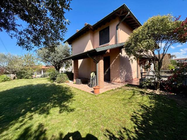Villa in vendita a San Zeno Naviglio BS