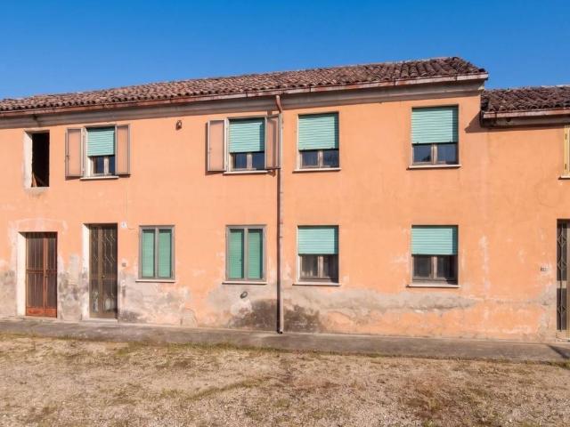 Villa in vendita a Sanguinetto VR