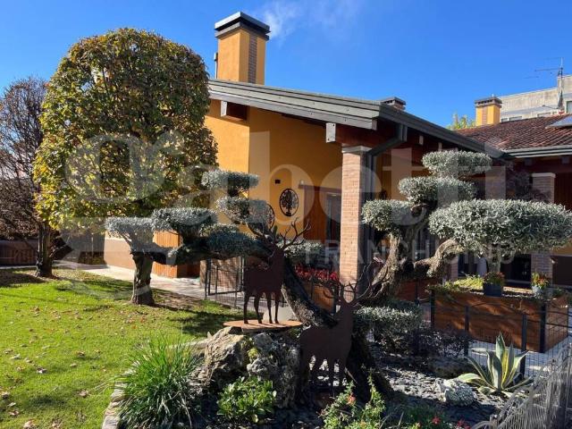 Villa in vendita a Sandrigo VI